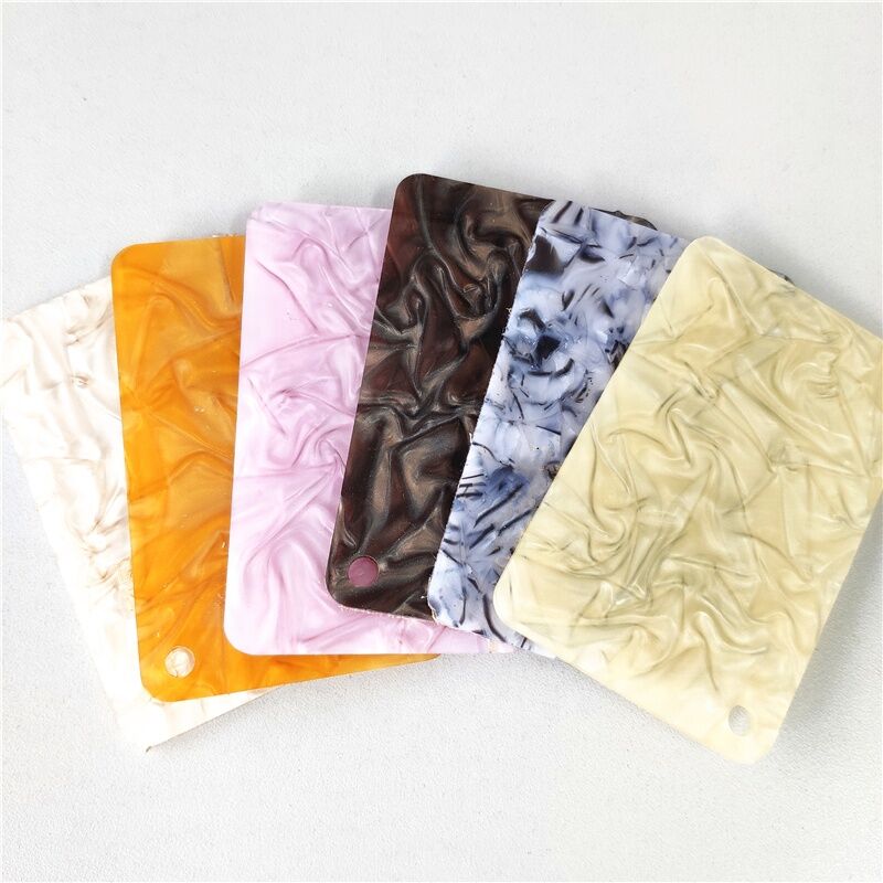 డిస్ప్లేల కోసం తారాగణం యాక్రిలిక్ షీట్ యొక్క ప్రయోజనాలు ఏమిటి